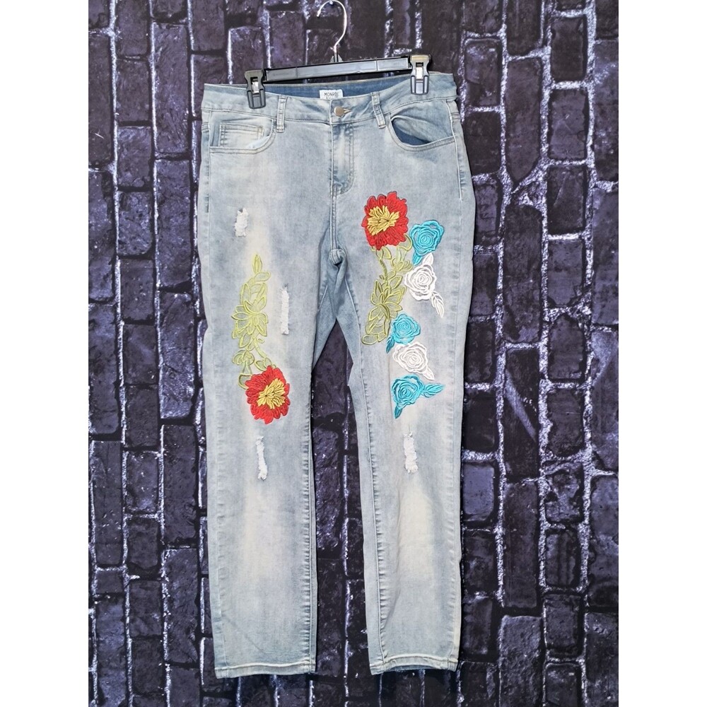 Monroe &Main Straight Leg Denim Jeans Women Size 12 Distress Floral Embroidered